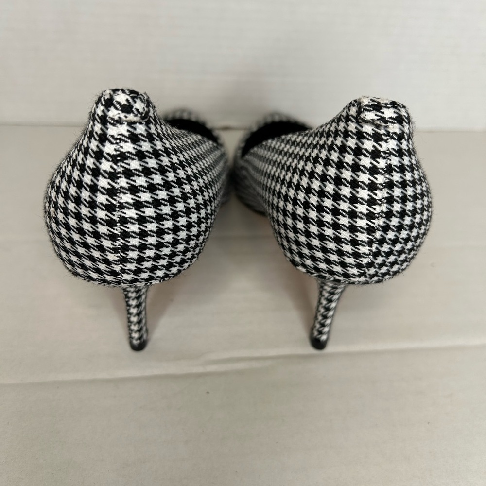 Marc Fisher Womens Size 7.5 M Alola Houndstooth Pump 2.5" heels Black & White. - Picture 7 of 8